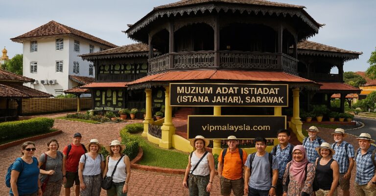 Muzium Adat Istiadat (Istana Jahar)